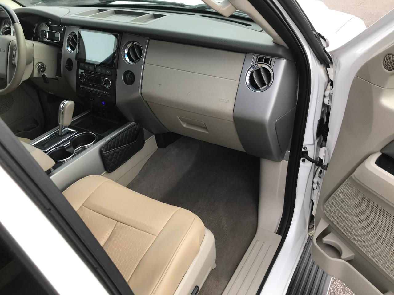 Ford Expedition EL Limited 2WD 2013