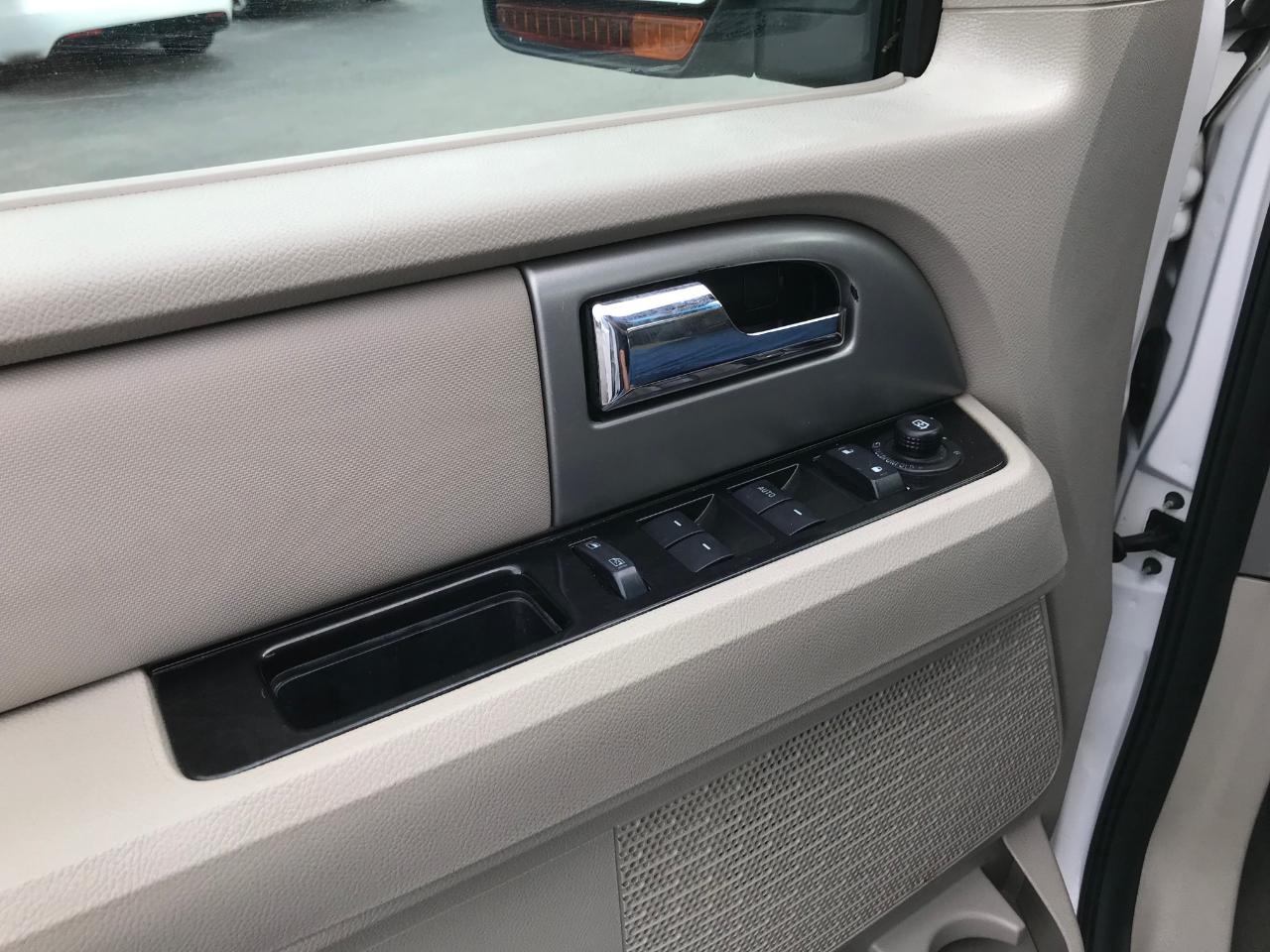 Ford Expedition EL Limited 2WD 2013