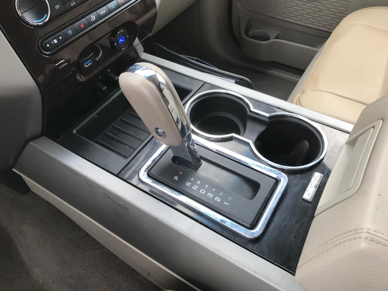 Ford Expedition EL Limited 2WD 2013