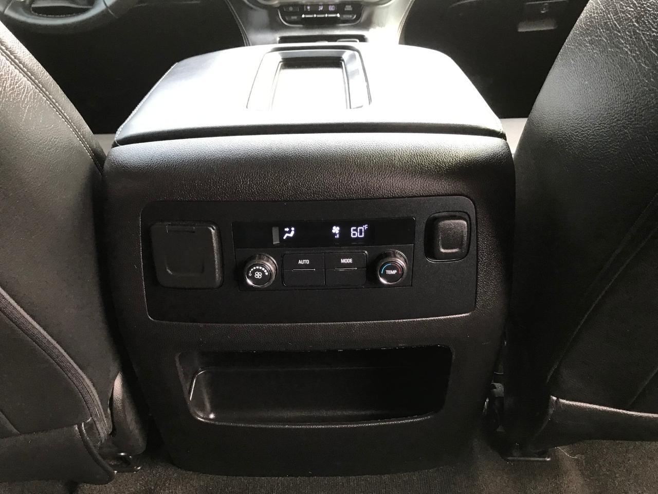 Chevrolet Tahoe LS 2WD 2015