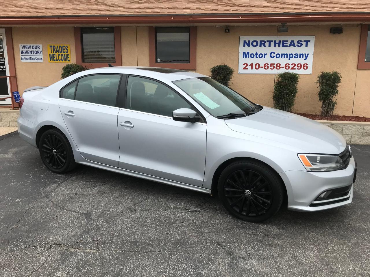 Volkswagen Jetta SEL 6A 2016