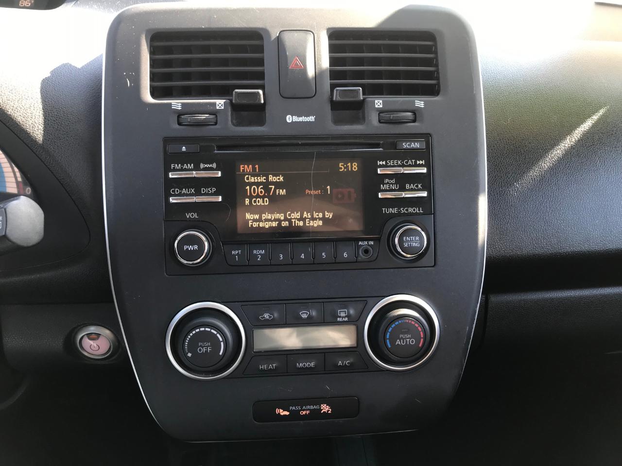 Nissan Leaf S 2013