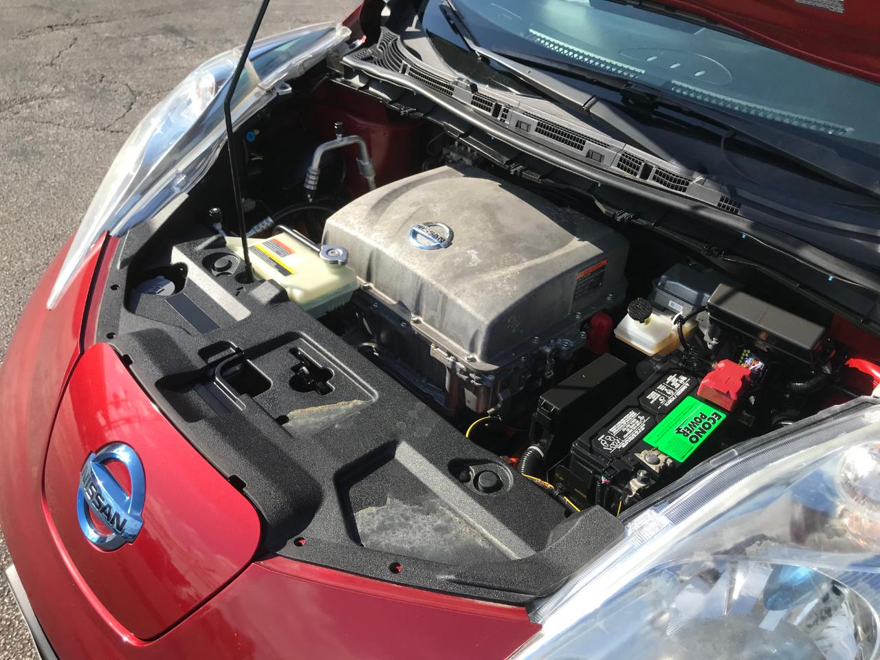 Nissan Leaf S 2013