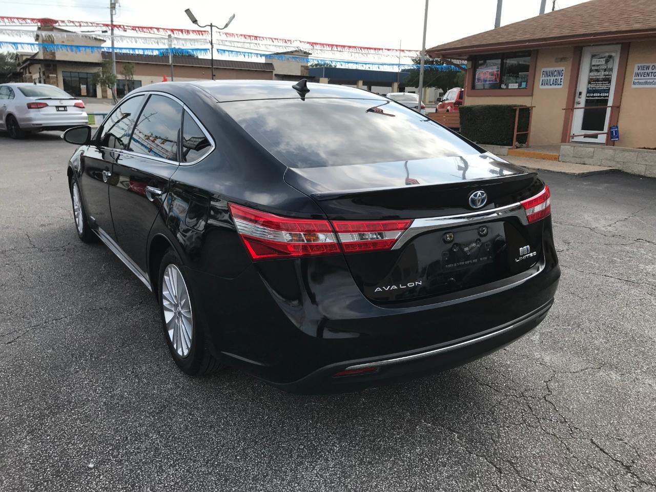 Toyota Avalon Hybrid Limited 2015