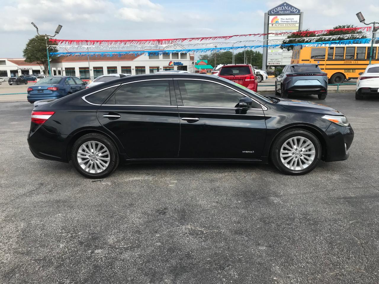 Toyota Avalon Hybrid Limited 2015