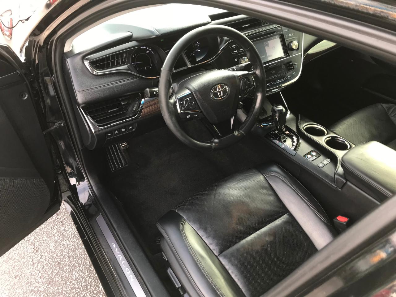 Toyota Avalon Hybrid Limited 2015