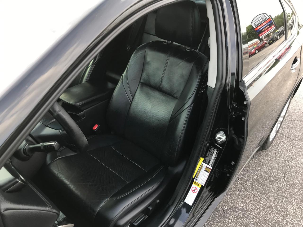 Toyota Avalon Hybrid Limited 2015
