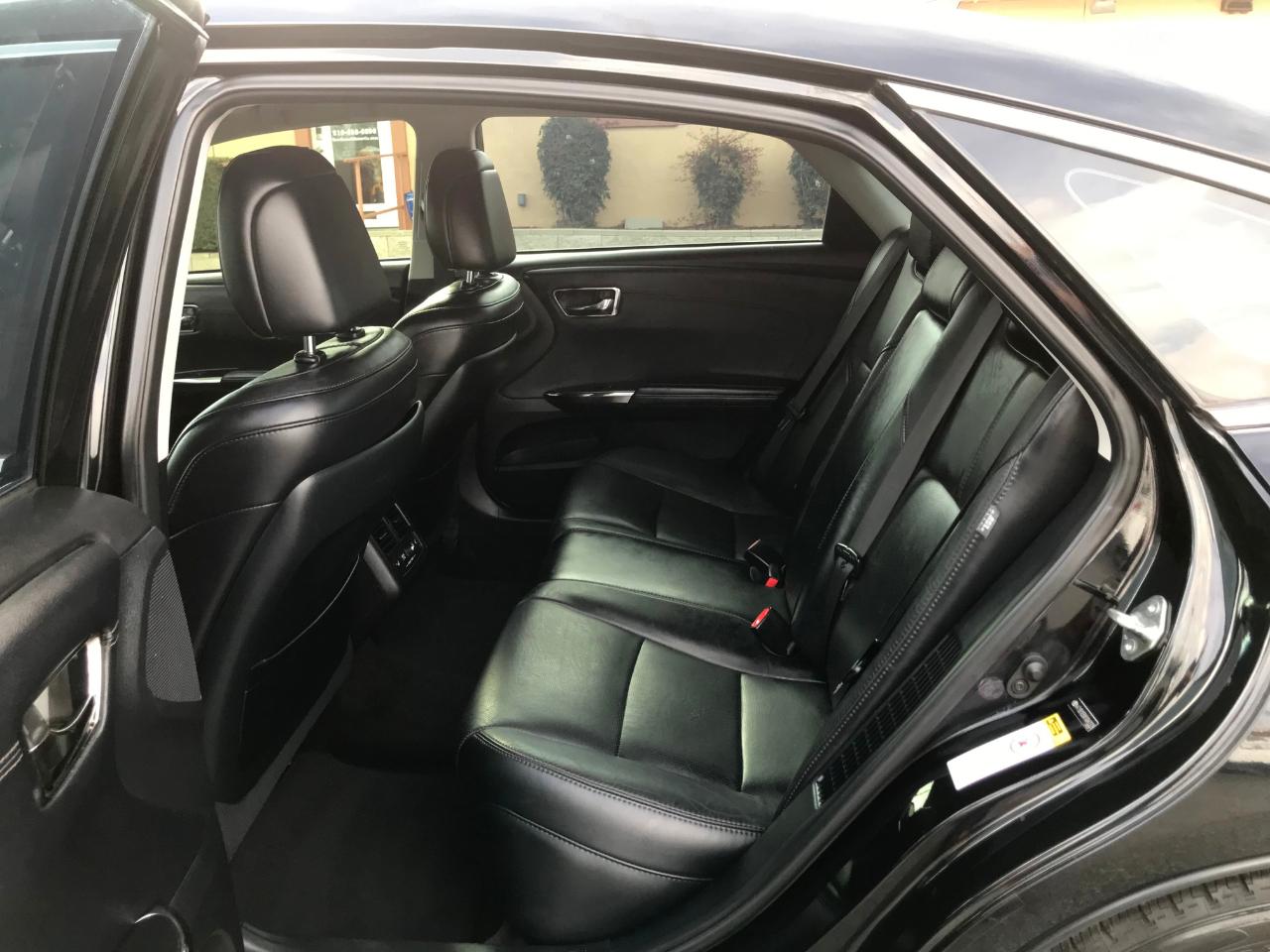 Toyota Avalon Hybrid Limited 2015
