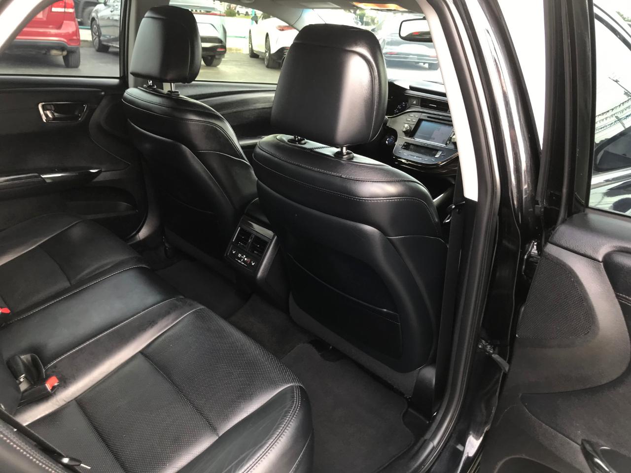 Toyota Avalon Hybrid Limited 2015