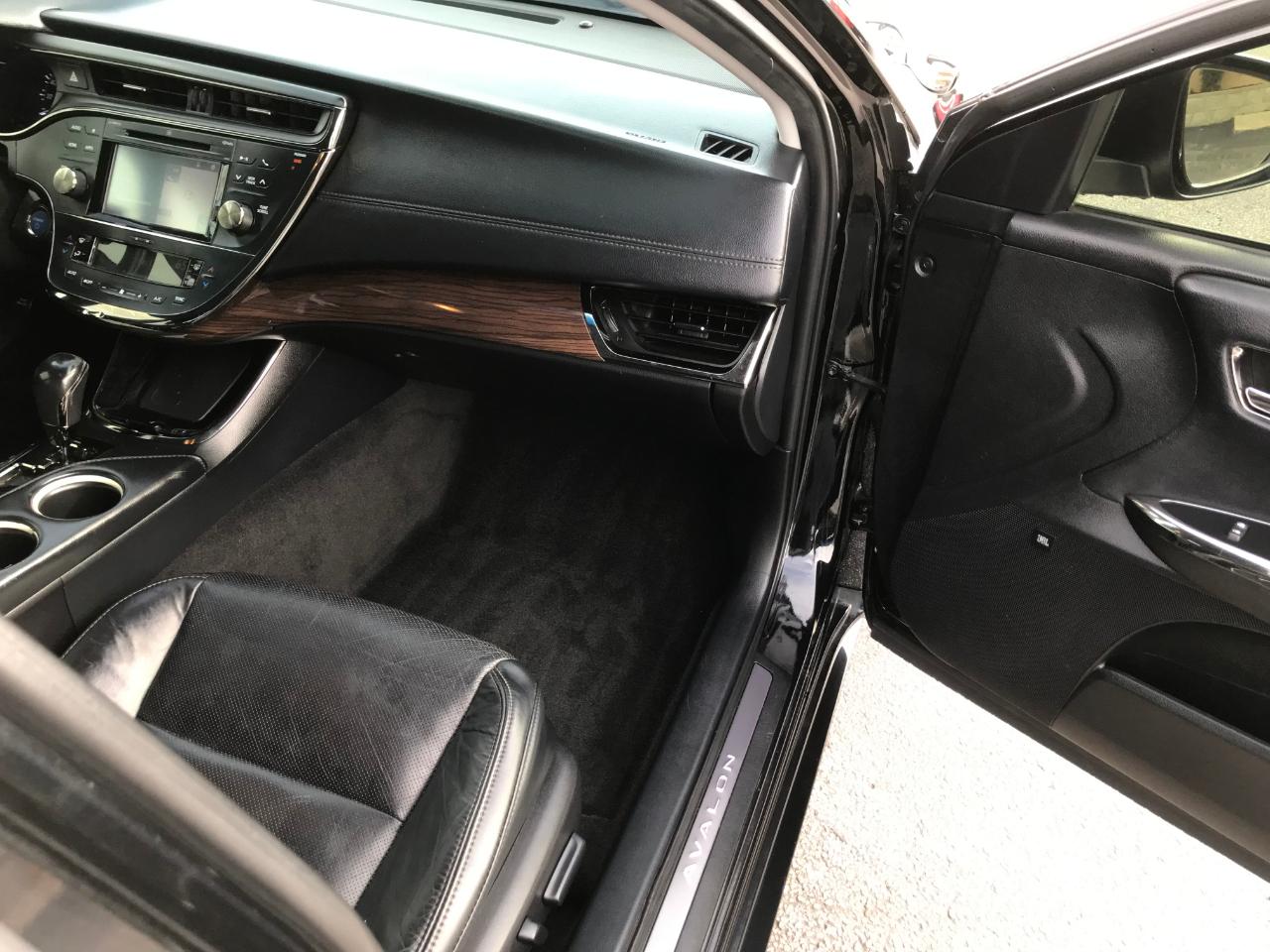 Toyota Avalon Hybrid Limited 2015