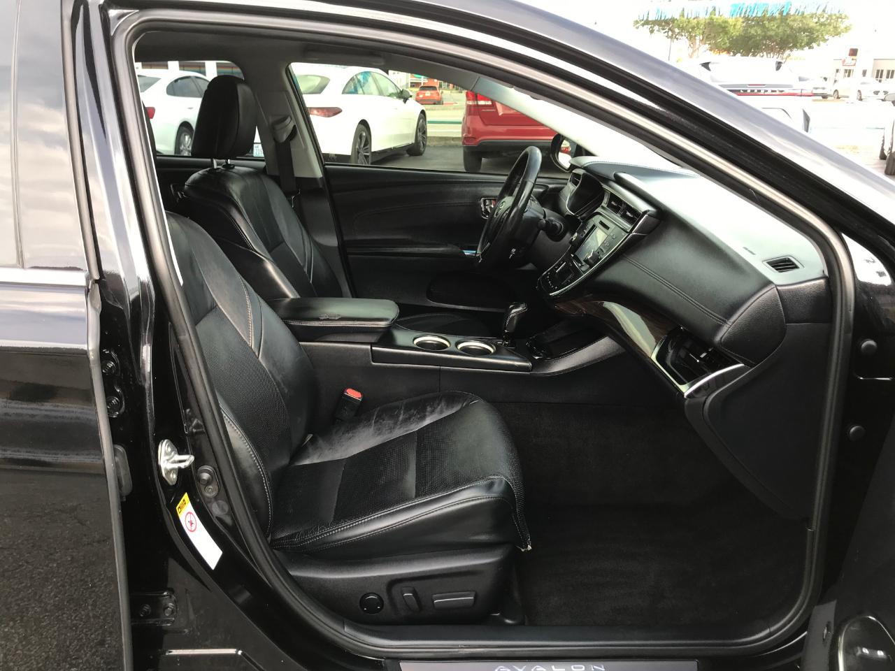 Toyota Avalon Hybrid Limited 2015