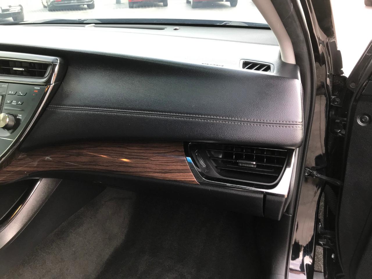 Toyota Avalon Hybrid Limited 2015