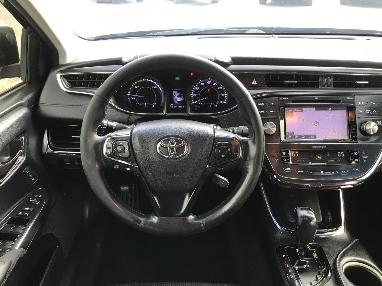 Toyota Avalon Hybrid Limited 2015
