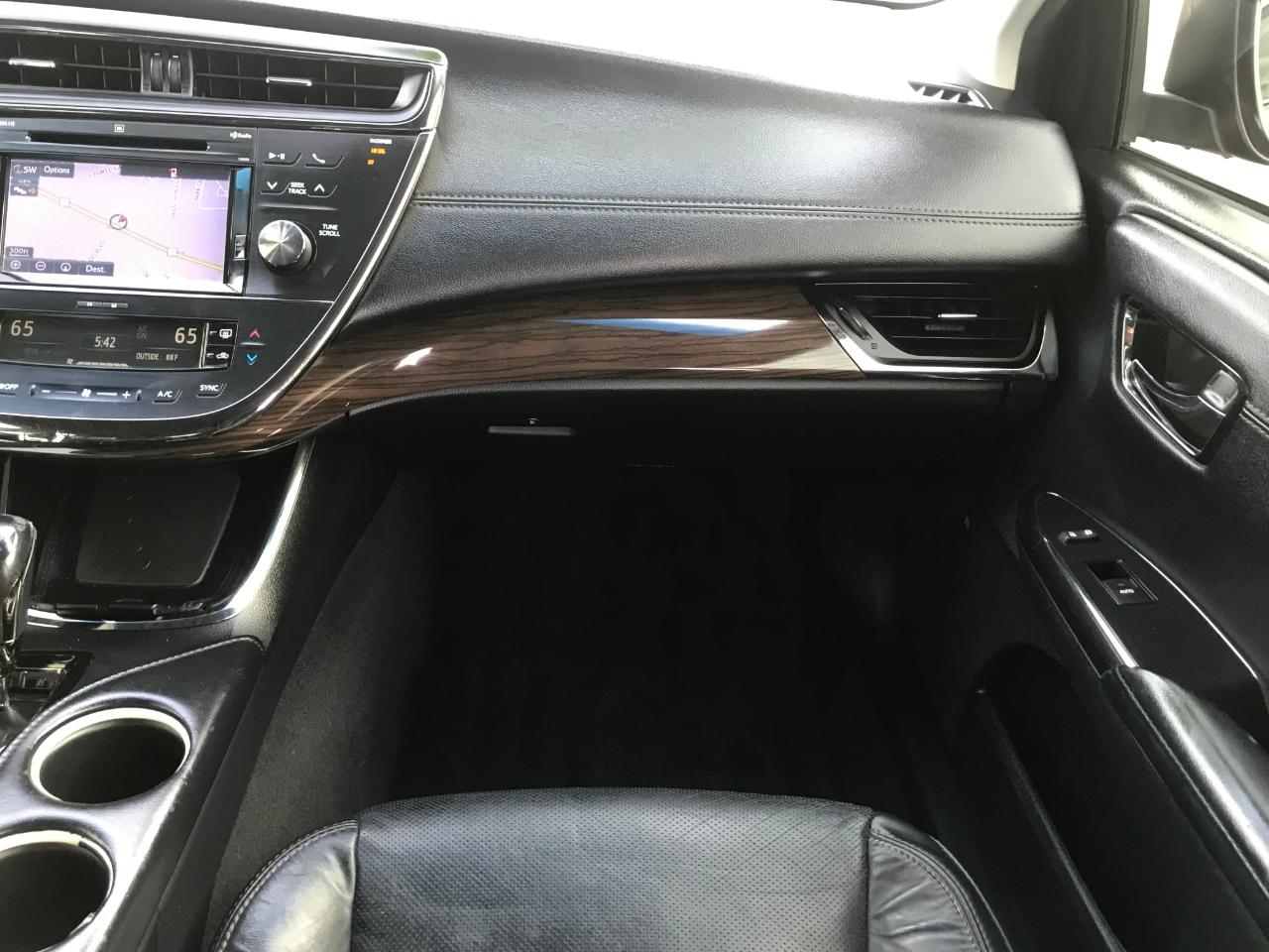Toyota Avalon Hybrid Limited 2015