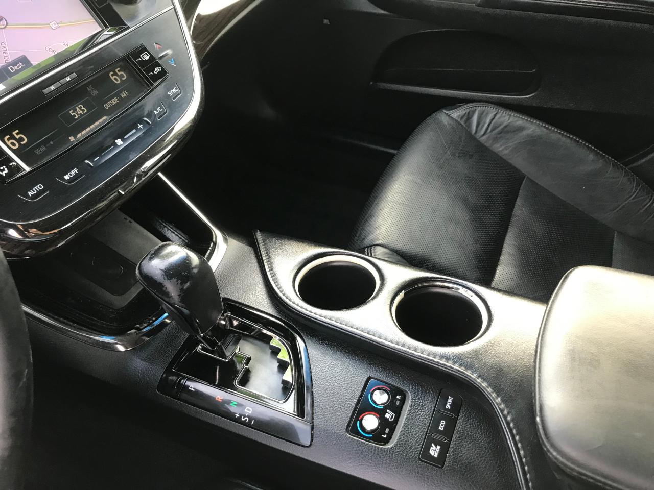 Toyota Avalon Hybrid Limited 2015