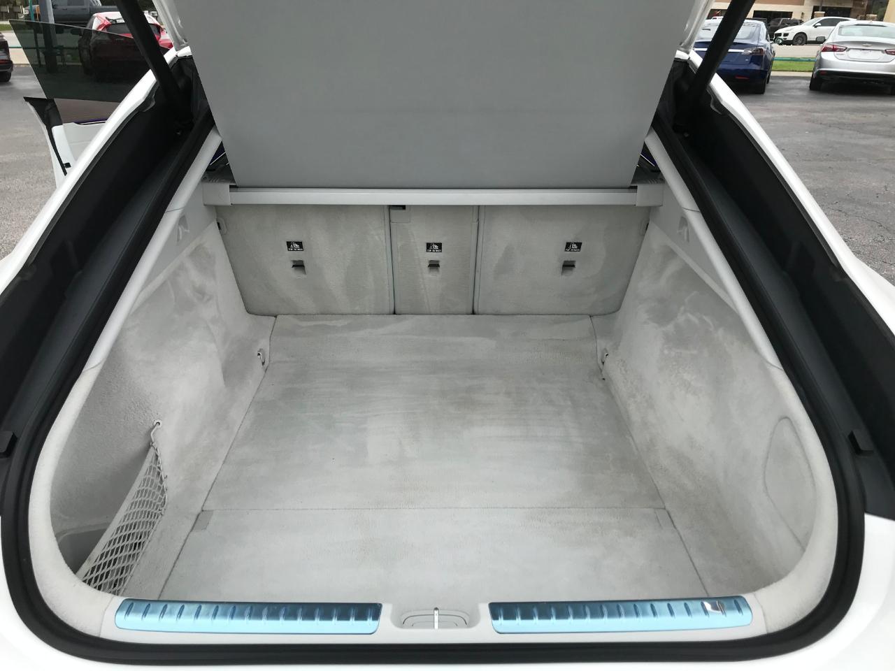 Mercedes-Benz EQS 450+ 2023