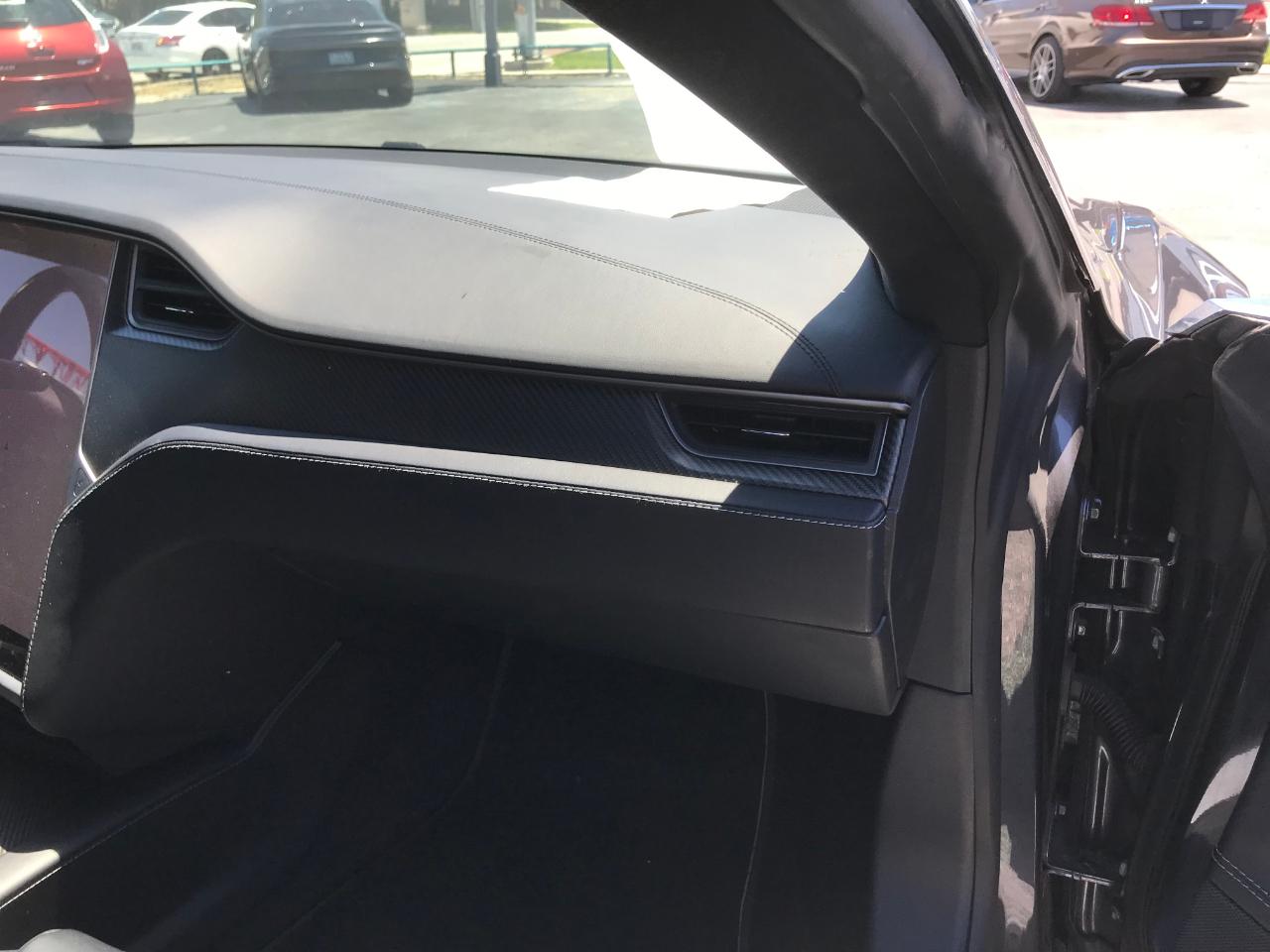 Tesla Model S  2021