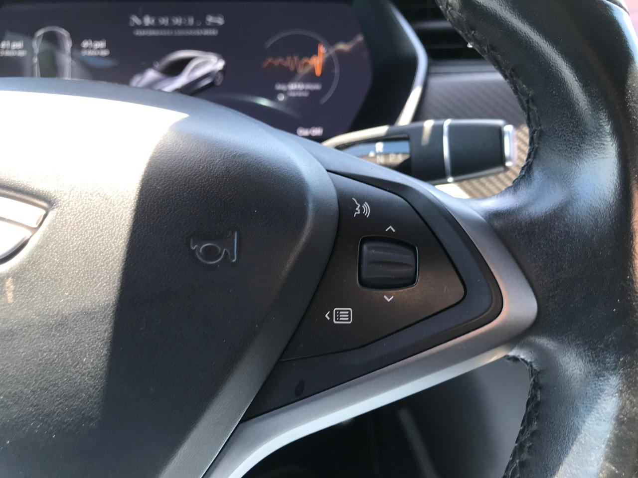 Tesla Model S  2021