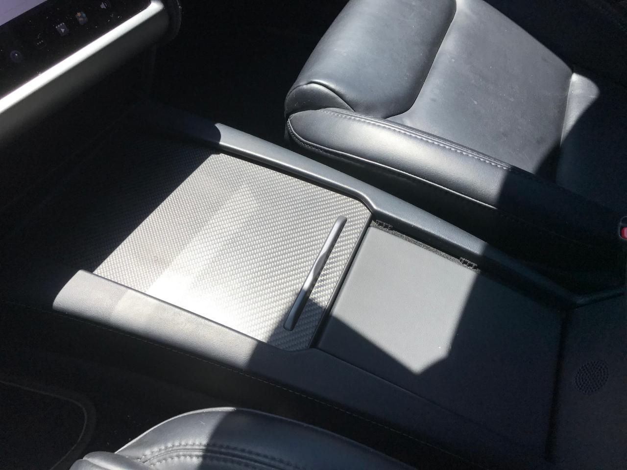 Tesla Model S  2021