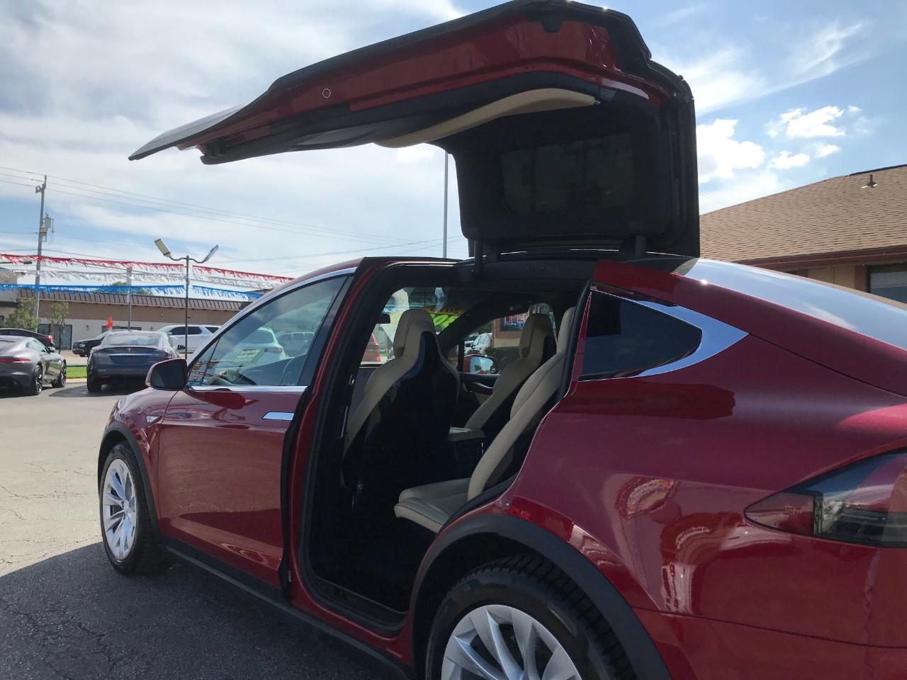 Tesla Model X 90D 2016