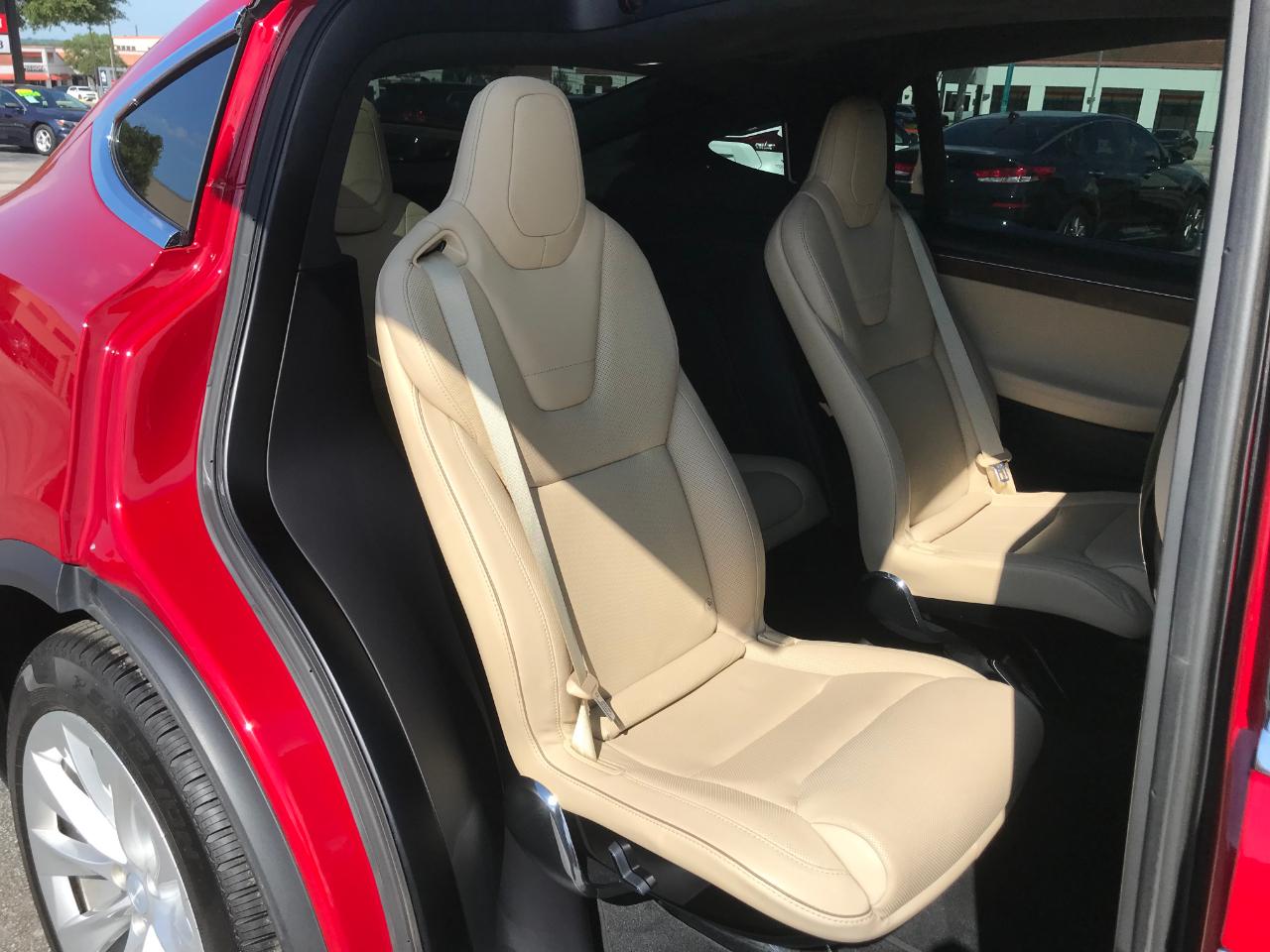 Tesla Model X 90D 2016