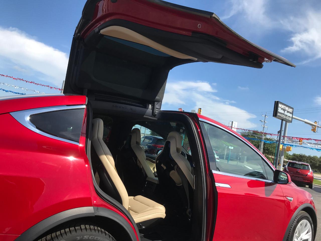 Tesla Model X 90D 2016