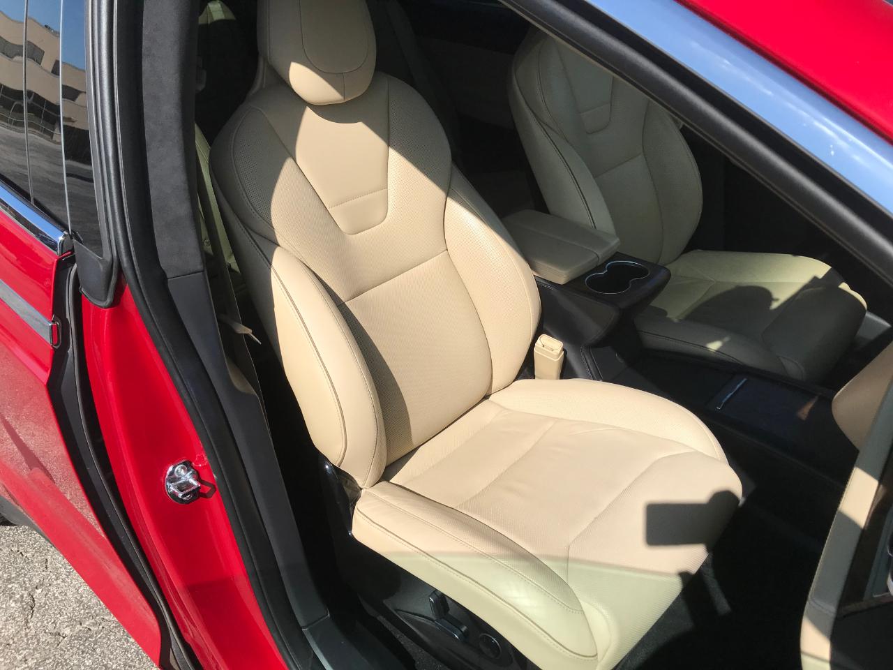 Tesla Model X 90D 2016