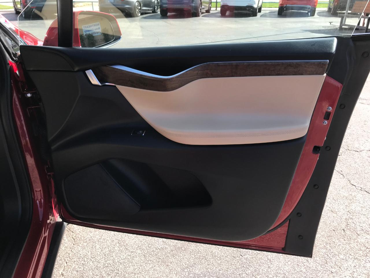 Tesla Model X 90D 2016