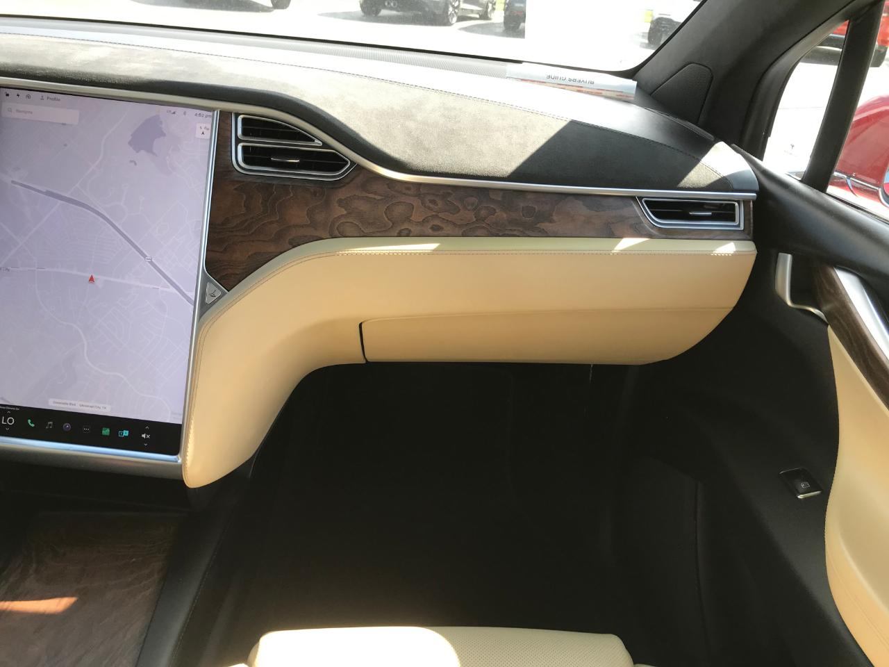 Tesla Model X 90D 2016