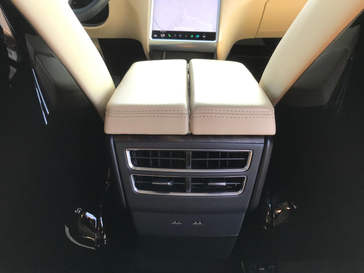Tesla Model X 90D 2016