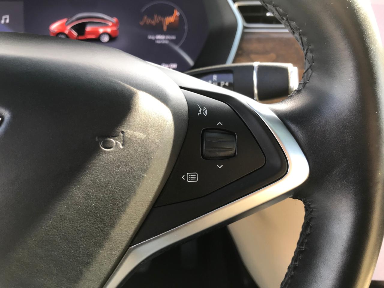 Tesla Model X 90D 2016