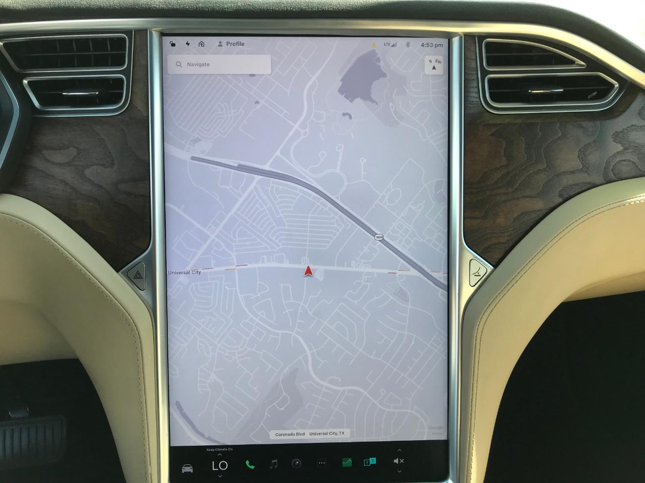 Tesla Model X 90D 2016