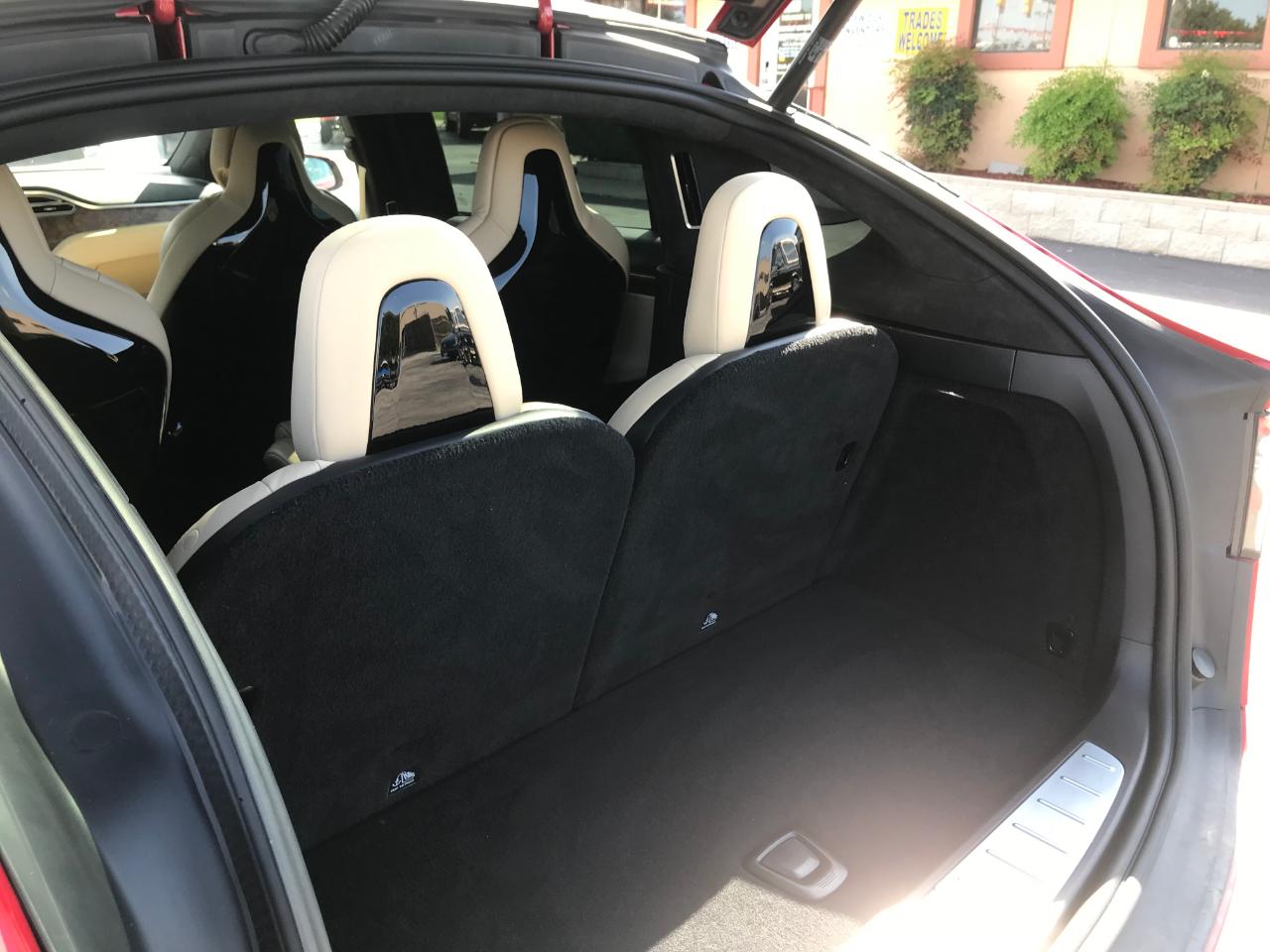 Tesla Model X 90D 2016