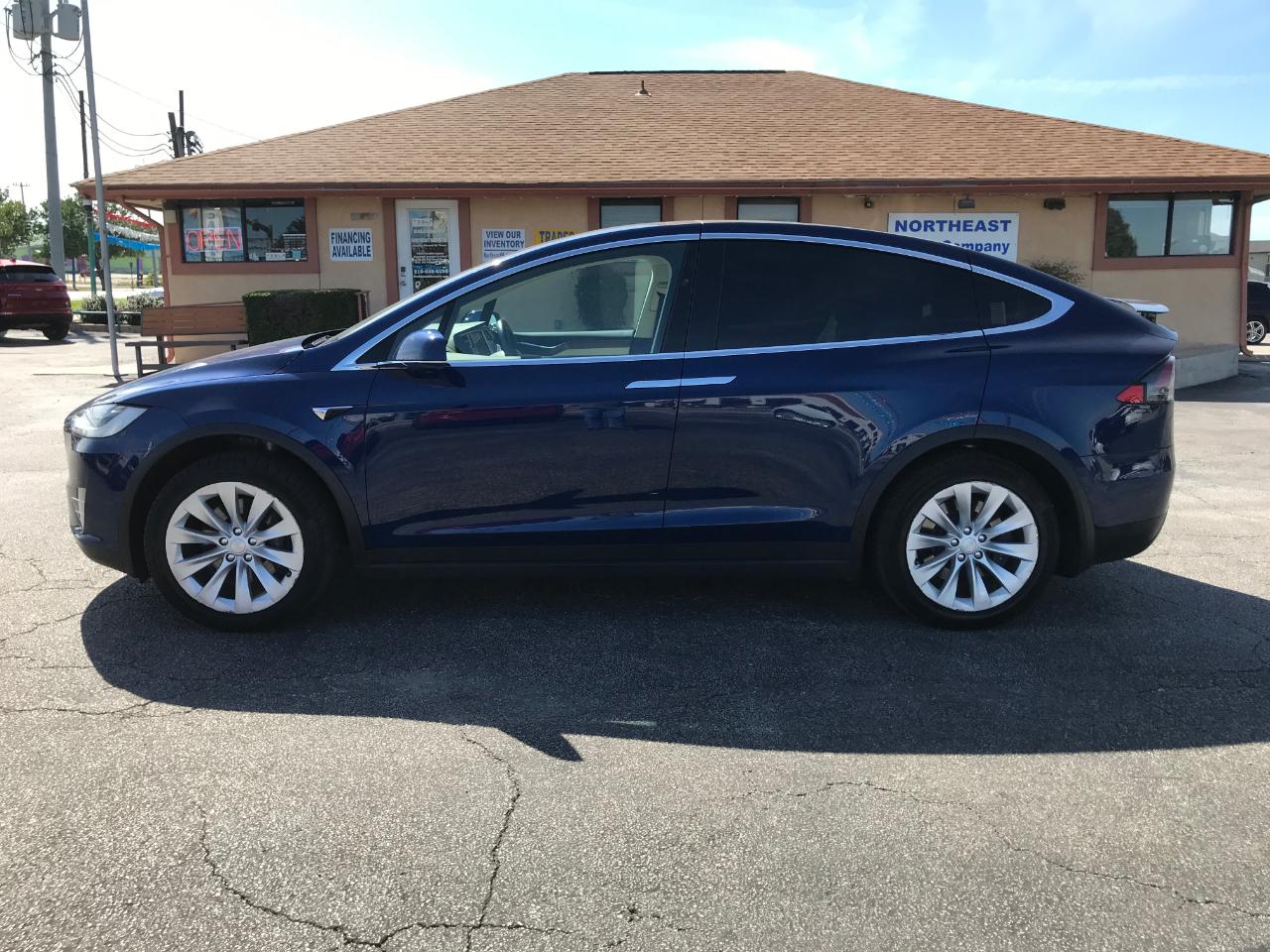 Tesla Model X  2017