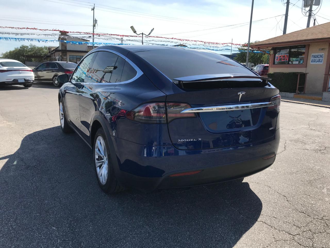 Tesla Model X  2017