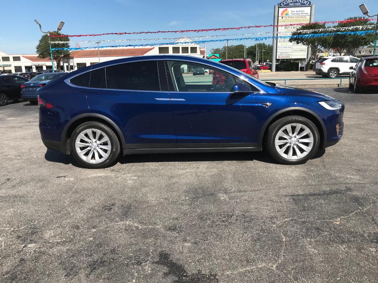 Tesla Model X  2017