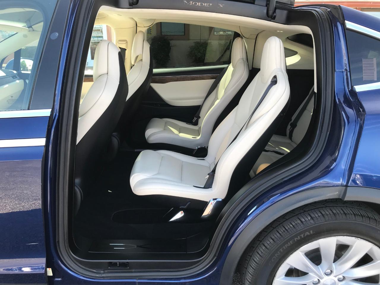 Tesla Model X  2017