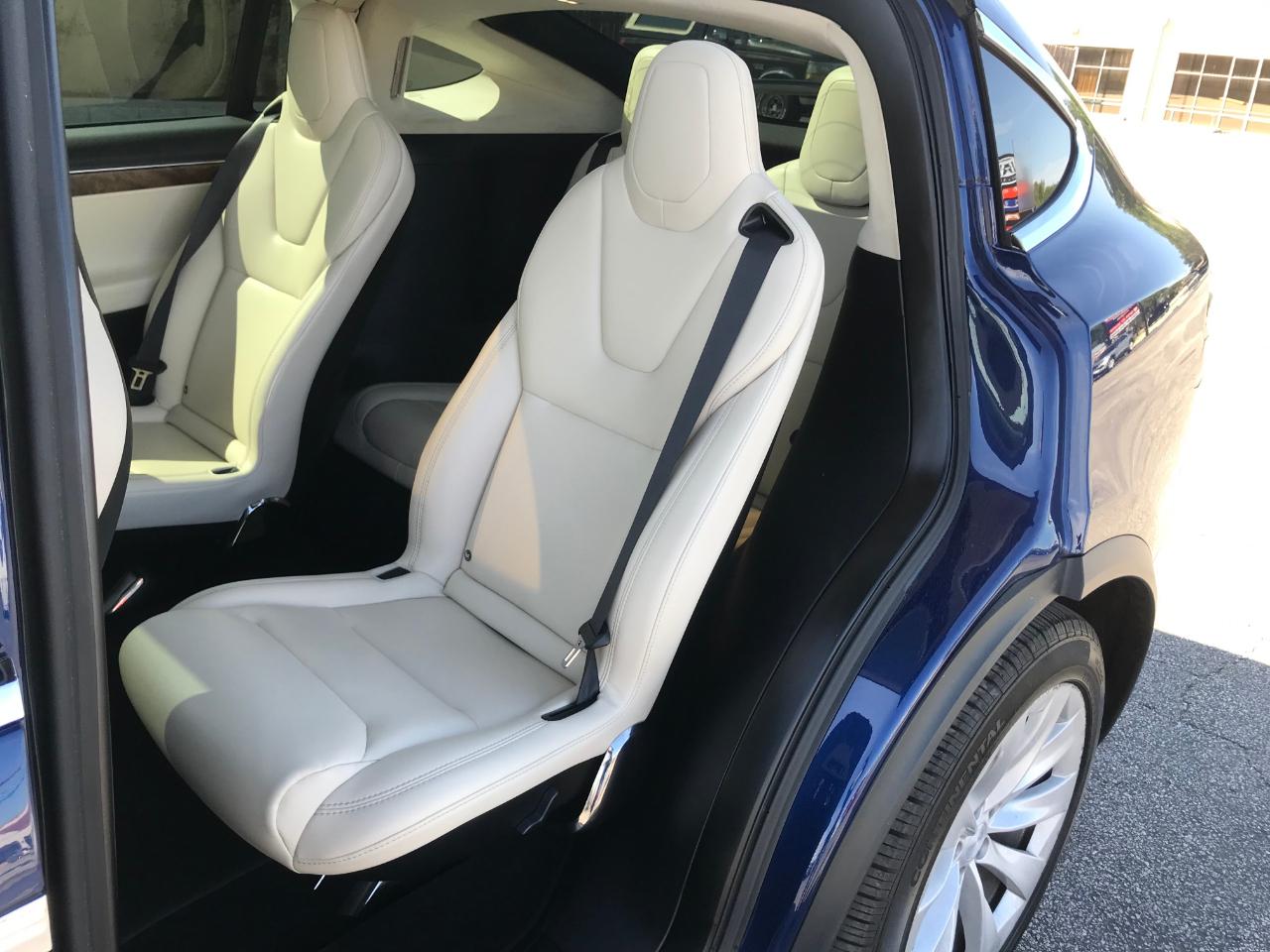 Tesla Model X  2017