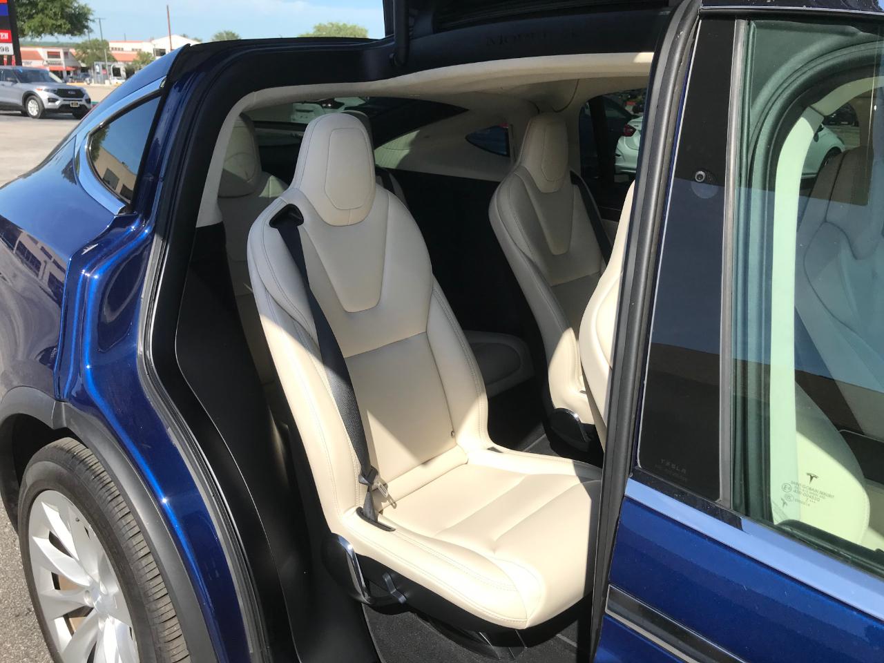 Tesla Model X  2017