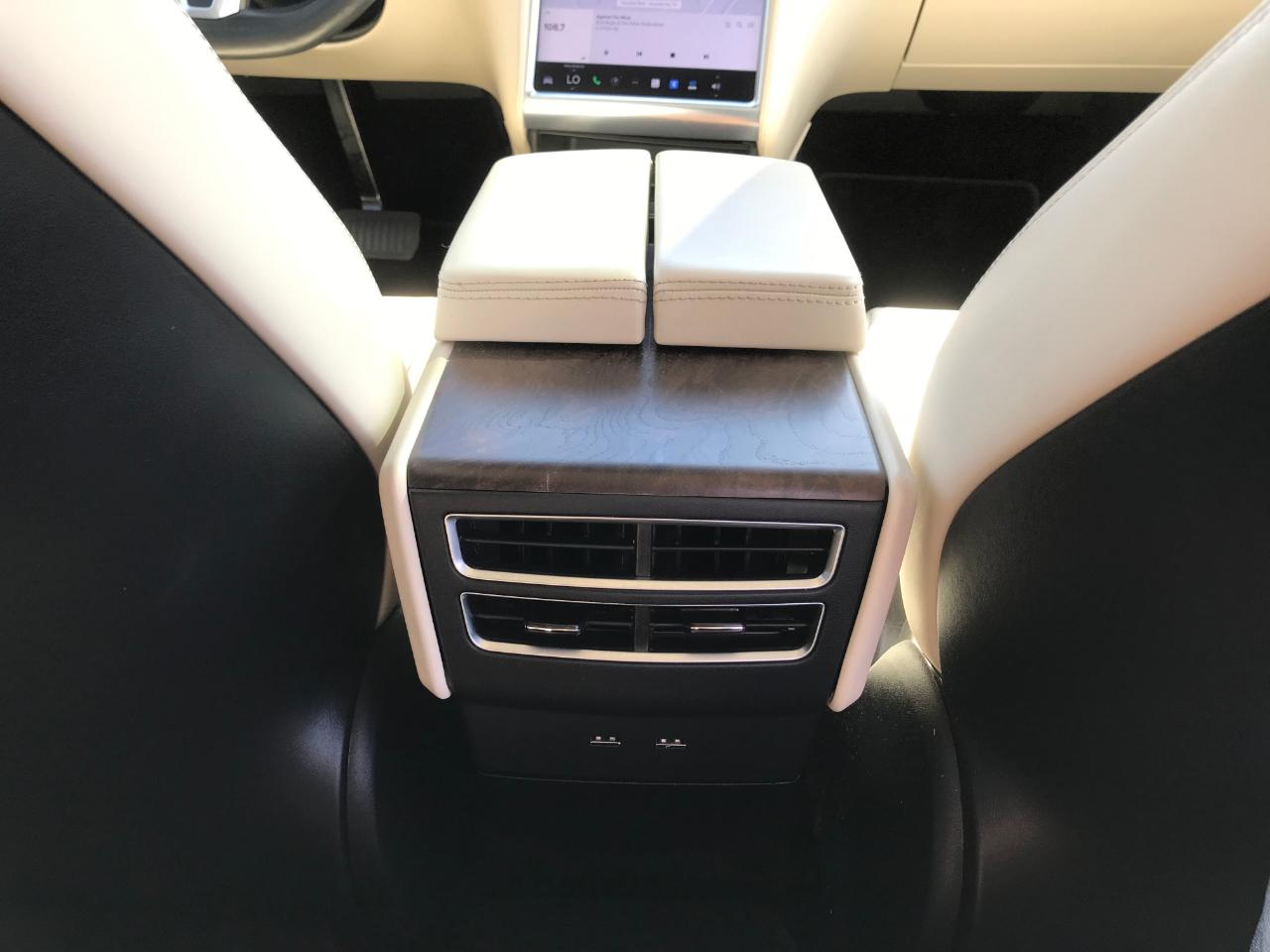 Tesla Model X  2017