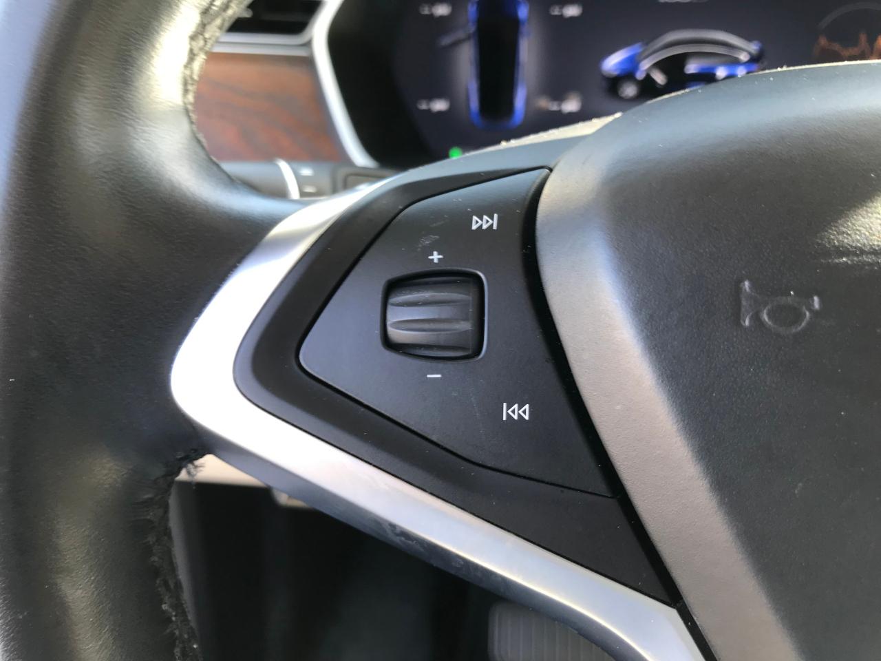Tesla Model X  2017