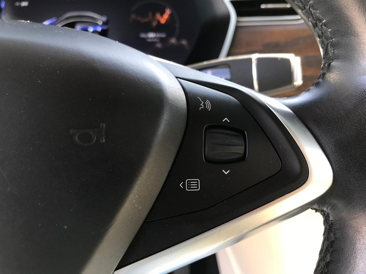 Tesla Model X  2017