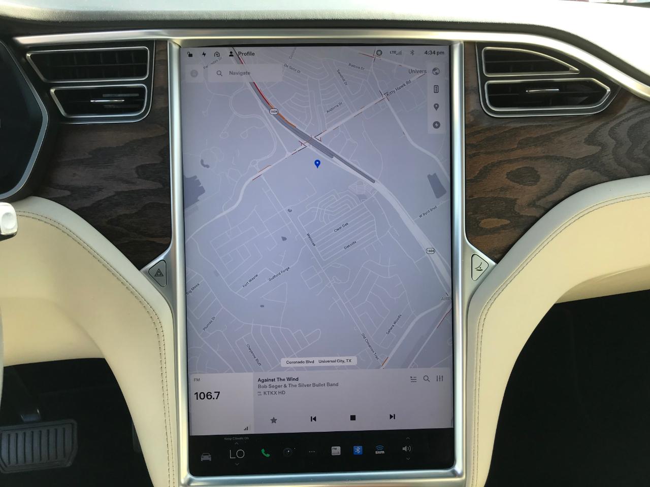 Tesla Model X  2017