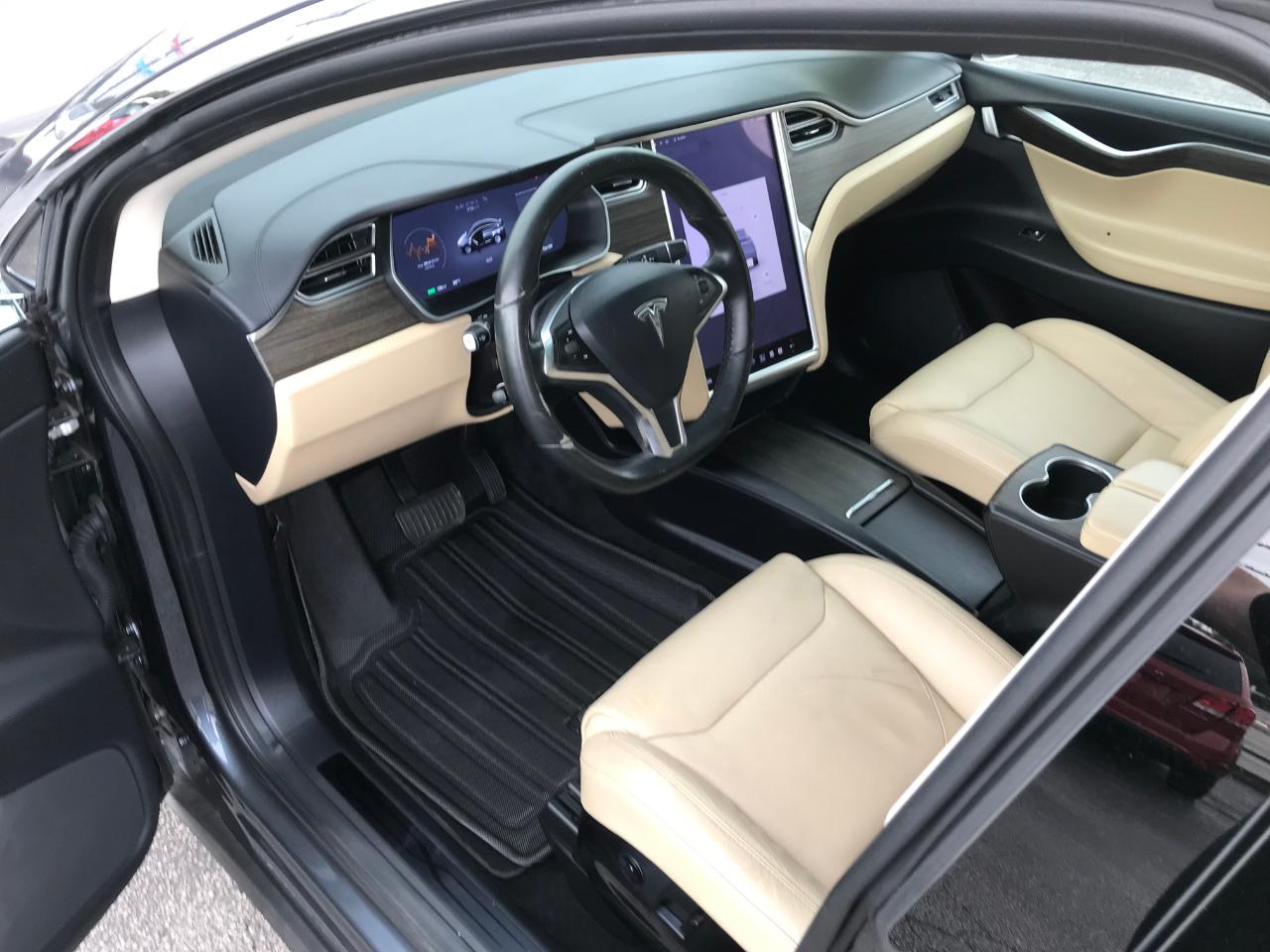 Tesla Model X 75D 2016