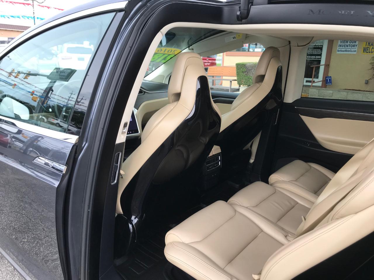 Tesla Model X 75D 2016