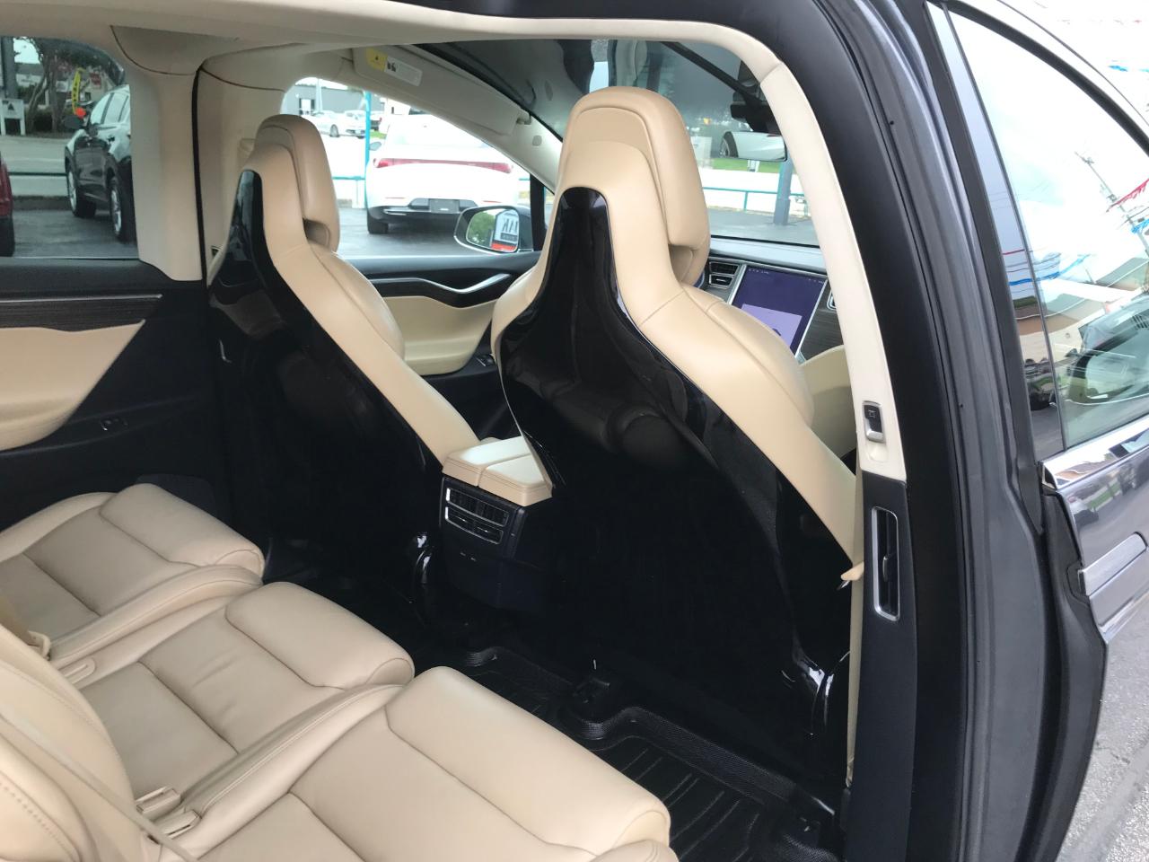 Tesla Model X 75D 2016