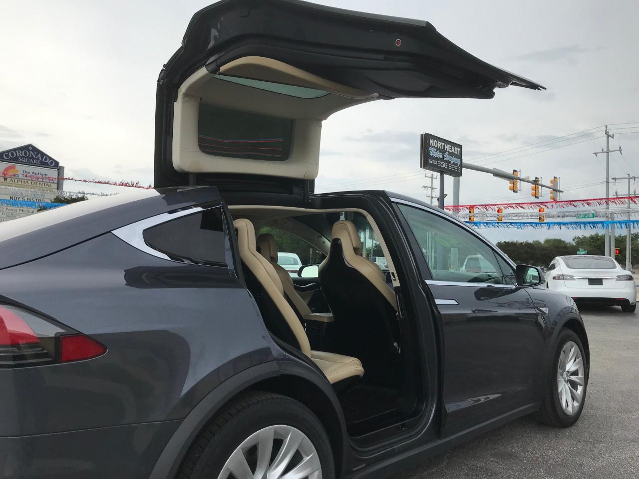 Tesla Model X 75D 2016