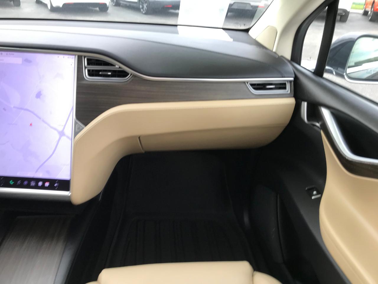 Tesla Model X 75D 2016