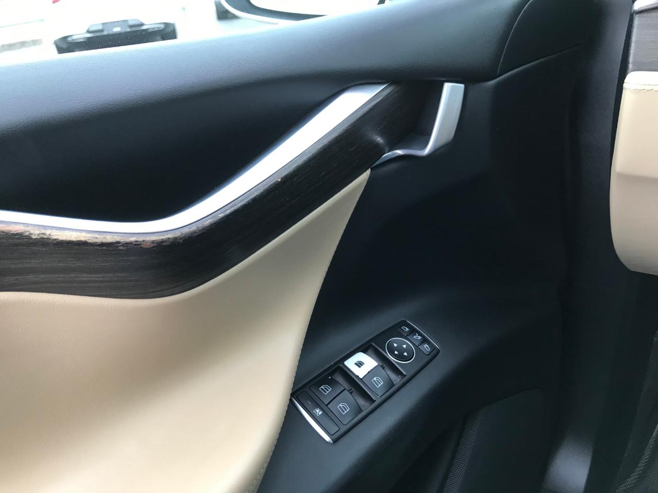 Tesla Model X 75D 2016
