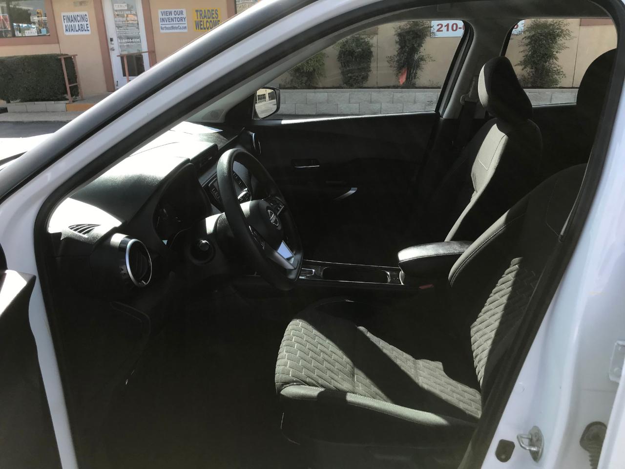 Nissan Kicks SV 2022